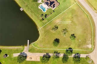 7042 Oak View Dr, San Leon, TX 77539