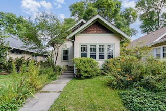 3221 32nd Ave S, Minneapolis, MN 55406