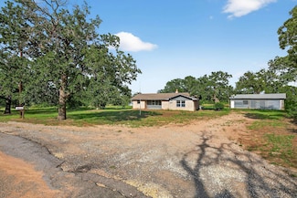 711 Oak Forest Rd, Marble Falls, TX 78654