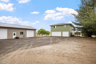 2487 2nd St SW, Buffalo, MN 55313
