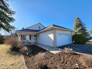 728 S Elm St, Belle Plaine, MN 56011