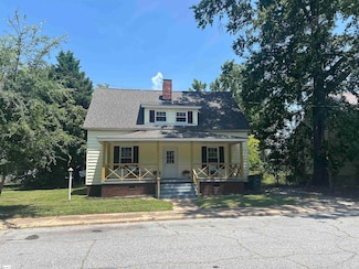 106 Washington St, Clinton, SC 29325