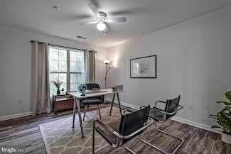 20408 Shore Harbour Dr, Germantown, MD 20874