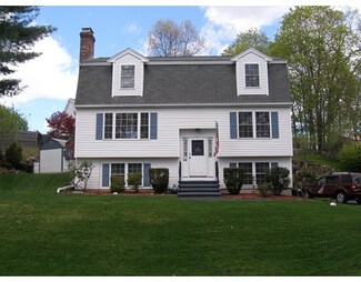 24 Middle St, Woburn, MA 01801