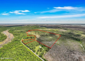 04 Bayou Cumbest Rd, Moss Point, MS 39562