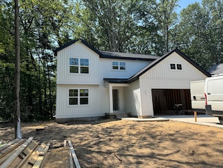 32 Manley Ave, Holland, MI 49424