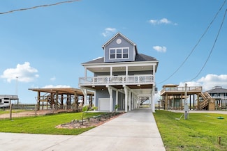 555 Pompano Dr Unit Q, Freeport, TX 77541