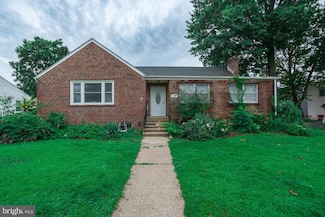 1621 Farragut Ave, Bristol, PA 19007