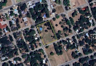 218 De Witt St, Gonzales, TX 78629