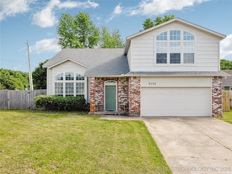 9526 E 99th St, Tulsa, OK 74133
