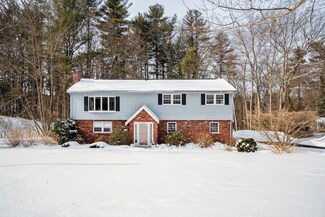 207 Concord Rd, Chelmsford, MA 01824