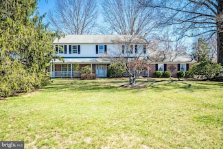 2757 Duke Dr, Furlong, PA 18925
