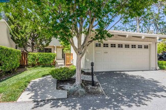 129 Cypress Point Way, Moraga, CA 94556