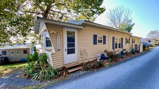 1469 Honoco Rd, Aurora, NY 13026