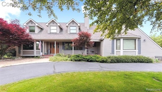 459 N Elms Rd, Flushing, MI 48433