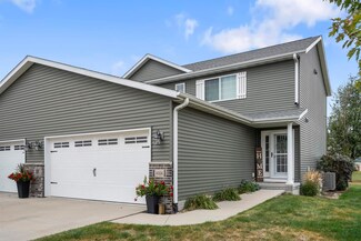 4004 Mourning Dove Dr, Waterloo, IA 50702
