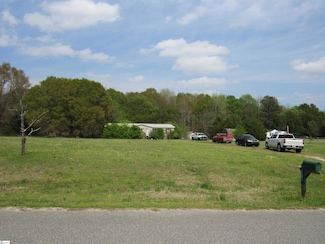 109 Robert Harris Ct, Gray Court, SC 29645
