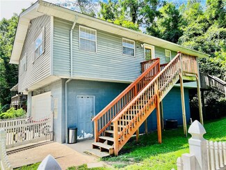 4423 Big Tyler Rd, Charleston, WV 25313