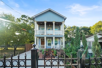 1420 E 31st St, Houston, TX 77022
