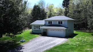 104 Wilderness Dr, Medway, ME 04460