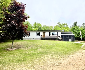 W5417 W Volling Ln, Mauston, WI 53948