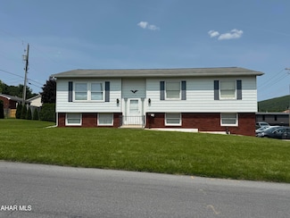 714 S 7th St, Altoona, PA 16602