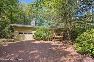 304 Foxglove Place, Pocono Pines, PA 18350