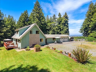 2955 Wood Gulch Rd, Eureka, CA 95503