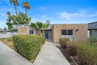 22400 Canyon Club Dr, Canyon Lake, CA 92587