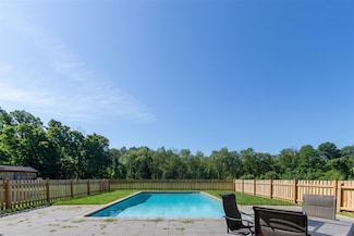 58 Salisbury Turnpike, Rhinebeck, NY 12572