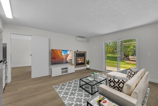 1565 NW Wall St Unit 124 - 125, Bend, OR 97703