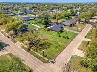 701 Contour Dr, Lake Charles, LA 70605