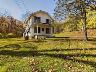 12 Old Turnpike Rd, Bloomingburg, NY 12721