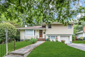 21 Mellow Ln, Jericho, NY 11753