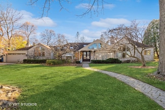 15 S Deere Park Dr, Highland Park, IL 60035