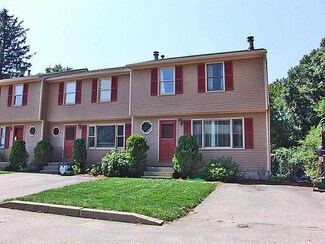 26 Harris Driftway St Unit 26, Cranston, RI 02920