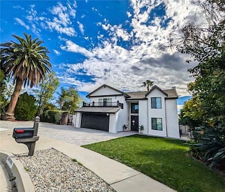 20500 Blairmoore St, Chatsworth, CA 91311