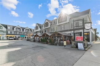 580 Thames St Unit B2, Newport, RI 02840