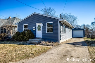 3124 Vermont Ave SW, Grandville, MI 49418