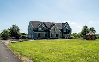 911 Gove Rd, Nazareth, PA 18064