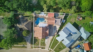 6022 Downwood Forest Dr, Houston, TX 77088
