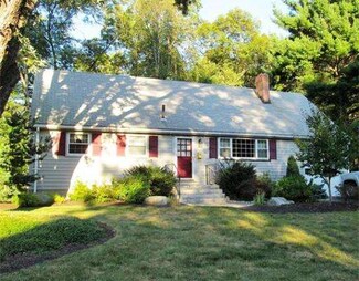 4 Sheffield Rd, Framingham, MA 01701