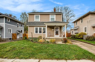 125 Lowell Ave NE, Grand Rapids, MI 49503