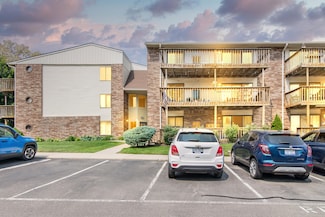 855 S Pontiac Trail Unit A305, Walled Lake, MI 48390