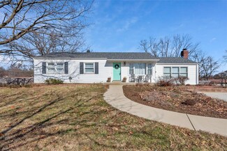 10133 Meadowfield Ln, Saint Louis, MO 63128