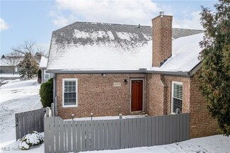1065 N Jefferson St Unit B, Medina, OH 44256
