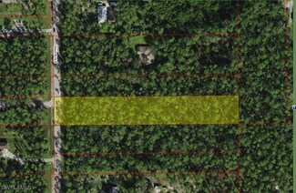 700 Desoto Blvd S, Naples, FL 34117