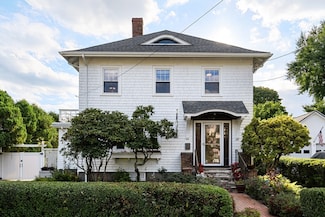 76 Edgemere Rd, Quincy, MA 02169