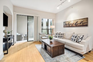 1901 Post Oak Blvd Unit 4303, Houston, TX 77056