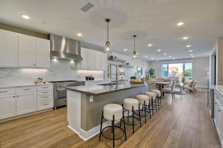 800 Grand Ave Unit 205, Carlsbad, CA 92008